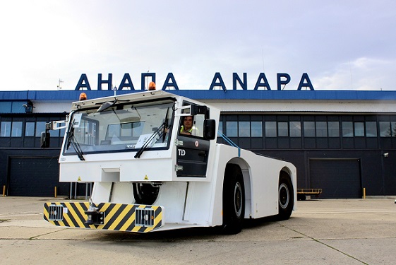 Тягач TMX-550-60 был отгружен в аэропорт Анапы